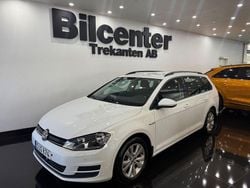 Vit Begagnad 2017 VW Golf VII Kombi | 129 900 kr (Marknadspris)