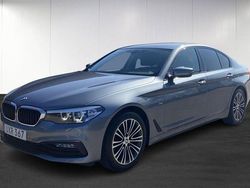 Blå (blue) Begagnad 2018 BMW 520 Sport Line Sedan | 259 900 kr (Superpris)