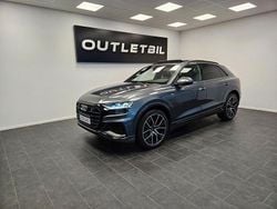 Grå Begagnad 2018 Audi Q8 S-Line SUV | 519 000 kr (Marknadspris)