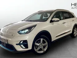 Vit (white) Begagnad 2021 Kia e-Niro 2 SUV | 284 900 kr (Marknadspris)
