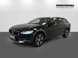 Svart Begagnad 2022 Volvo V90 CC Core Kombi | 399 900 kr (Lite dyr)