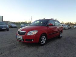 Röd Begagnad 2008 Skoda Fabia Kombi | 24 900 kr (Lite dyr)
