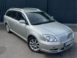Silver Begagnad 2006 Toyota Avensis Kombi | 19 900 kr (Bra pris)