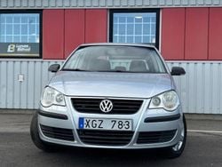 Silver Begagnad 2005 VW Polo Trendline Halvkombi | 24 900 kr (Marknadspris)