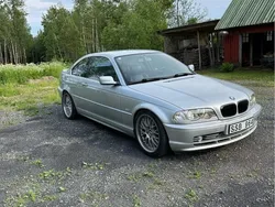 Silver Begagnad 2001 BMW 330 Sportkupé | 82 000 kr (Marknadspris)