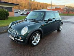 Begagnad 2002 Mini Cooper Halvkombi | 32 000 kr (Marknadspris)