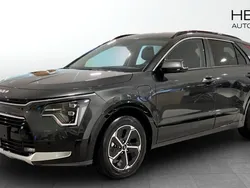 Grå (grey) Ny 2025 Kia Niro Advance SUV | 407 334 kr