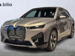 Grå Begagnad 2023 BMW iX SUV | 579 900 kr (Superpris)
