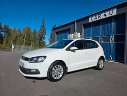Vit Begagnad 2016 VW Polo Halvkombi | 89 900 kr (Marknadspris)