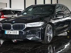 Svart Begagnad 2021 BMW 530e Sport Line Kombi | 309 500 kr (Superpris)