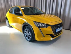 Gul Begagnad 2022 Peugeot e-208 Active Halvkombi | 189 900 kr (Lite dyr)