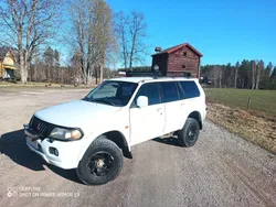 Vit Begagnad 2001 Mitsubishi Pajero SUV | 46 000 kr