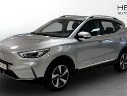 Grå (grey) Begagnad 2022 MG ZS Luxury Sedan | 249 900 kr (Superpris)