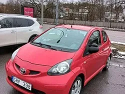 Röd Begagnad 2008 Toyota Aygo Halvkombi | 18 000 kr (Bra pris)