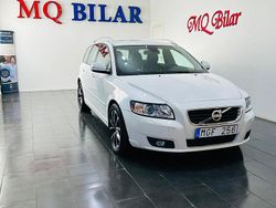Vit Begagnad 2011 Volvo V50 Momentum Kombi | 99 900 kr (Dyr)