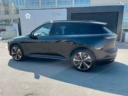 Svart Begagnad 2023 Nio EL6 SUV | 539 900 kr