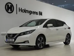 Vit Begagnad 2021 Nissan Leaf Tekna Halvkombi | 184 900 kr (Marknadspris)