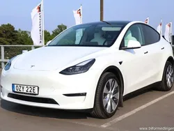 Vit samma som bilen Begagnad 2022 Tesla Model Y Long Range SUV | 367 500 kr