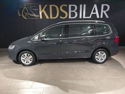 Mörkgrå (grå) Begagnad 2013 VW Sharan Minibuss | 129 500 kr (Marknadspris)