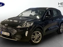Svart (black) Begagnad 2022 Ford Kuga Titanium SUV | 259 900 kr (Bra pris)