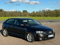 Grå Begagnad 2004 Audi A3 Comfort Halvkombi | 42 000 kr (Lite dyr)