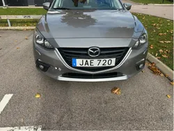 Grå Begagnad 2014 Mazda 3 Core Halvkombi | 90 000 kr (Marknadspris)