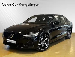 Svart Begagnad 2021 Volvo S60 R-Design Sedan | 409 900 kr (Marknadspris)