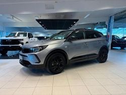 Grå Begagnad 2024 Opel Grandland X SUV | 289 000 kr (Marknadspris)