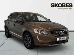 Brun Begagnad 2017 Volvo XC60 Standard SUV | 279 900 kr (Bra pris)