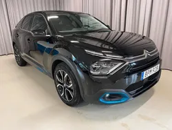 Svart Begagnad 2023 Citroën e-C4 Shine Halvkombi | 219 700 kr (Bra pris)