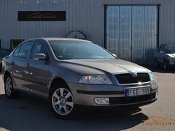 Ljusbrun (brun) Begagnad 2007 Skoda Octavia Halvkombi | 42 900 kr (Marknadspris)