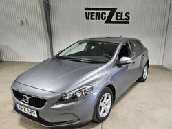 Grå Begagnad 2016 Volvo V40 Kombi | 179 000 kr (Marknadspris)