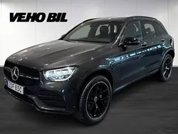 Grå Begagnad 2022 Mercedes GLC300e AMG Line Premium Plus SUV | 389 900 kr (Marknadspris)