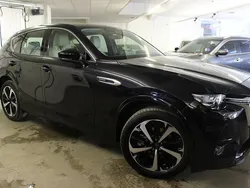 Svart Begagnad 2022 Mazda CX-60 Takumi-Line SUV | 469 900 kr
