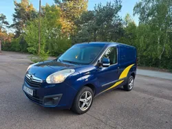 Blå Begagnad 2015 Opel Combo Minibuss | 47 900 kr (Marknadspris)