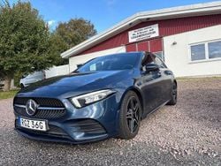 Blå Begagnad 2019 Mercedes A180 AMG Halvkombi | 239 000 kr (Marknadspris)