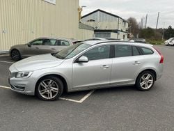 Silver Begagnad 2015 Volvo V60 Momentum Kombi | 120 000 kr (Marknadspris)
