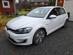 Vit Begagnad 2020 VW e-Golf Halvkombi | 130 000 kr (Bra pris)