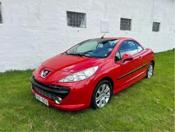 Röd Begagnad 2008 Peugeot 207 CC Cab | 59 000 kr (Marknadspris)