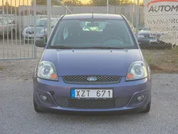 Lila Begagnad 2007 Ford Fiesta Halvkombi | 29 900 kr (Marknadspris)