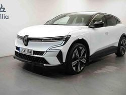 Vit Begagnad 2023 Renault Mégane Halvkombi | 289 900 kr