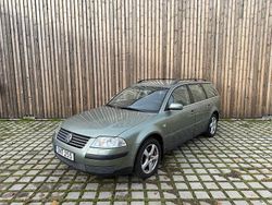 Ljusgrön Begagnad 2001 VW Passat Comfortline Kombi | 22 000 kr (Bra pris)