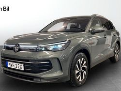 Grön (cipressinogreen metallic) Begagnad 2025 VW Tiguan Life SUV | 394 900 kr (Marknadspris)