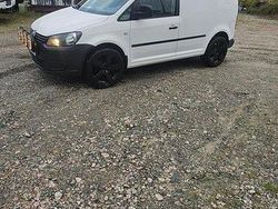 Vit Begagnad 2015 VW Caddy Minibuss | 66 000 kr (Lite dyr)