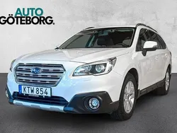 Vit Begagnad 2015 Subaru Outback SUV | 119 900 kr (Marknadspris)
