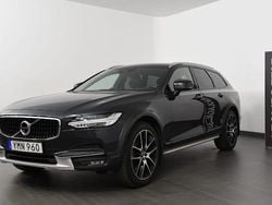 Grå Begagnad 2017 Volvo V90 CC Pro Kombi | 259 800 kr (Lite dyr)