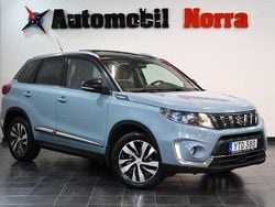 Grå (turkos blå/svart metallic) Begagnad 2018 Suzuki Vitara SUV | 134 700 kr (Marknadspris)