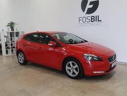 Röd Begagnad 2014 Volvo V40 Kombi | 99 900 kr (Marknadspris)