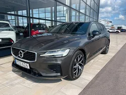 Mörkgrå Begagnad 2019 Volvo V60 R-Design Kombi | 339 900 kr (Marknadspris)