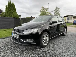 Svart Begagnad 2016 VW Polo Halvkombi | 109 000 kr (Marknadspris)